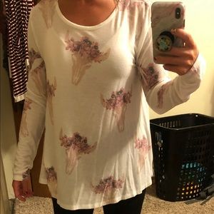 Boutique top cow skulls